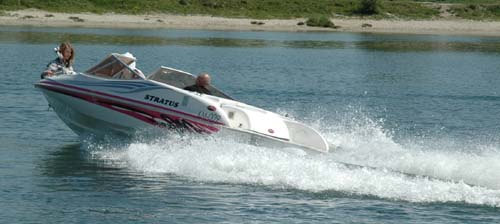 Motorówka – Jach Motorowy – Rodzaj napędu – co wybrać?